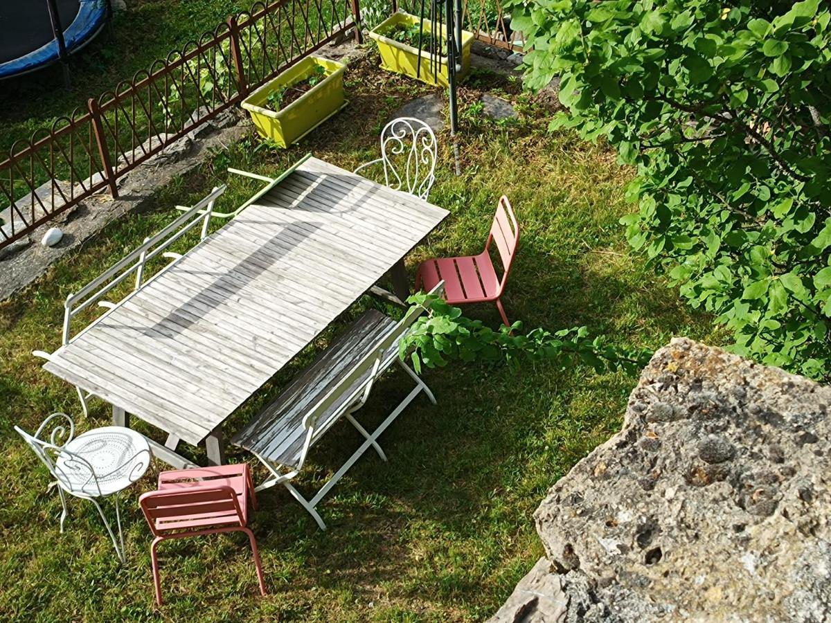 Chambre Ou Gite Dans Une Maison De Montagne - De Suzon A Zelie Entraigues  Room photo