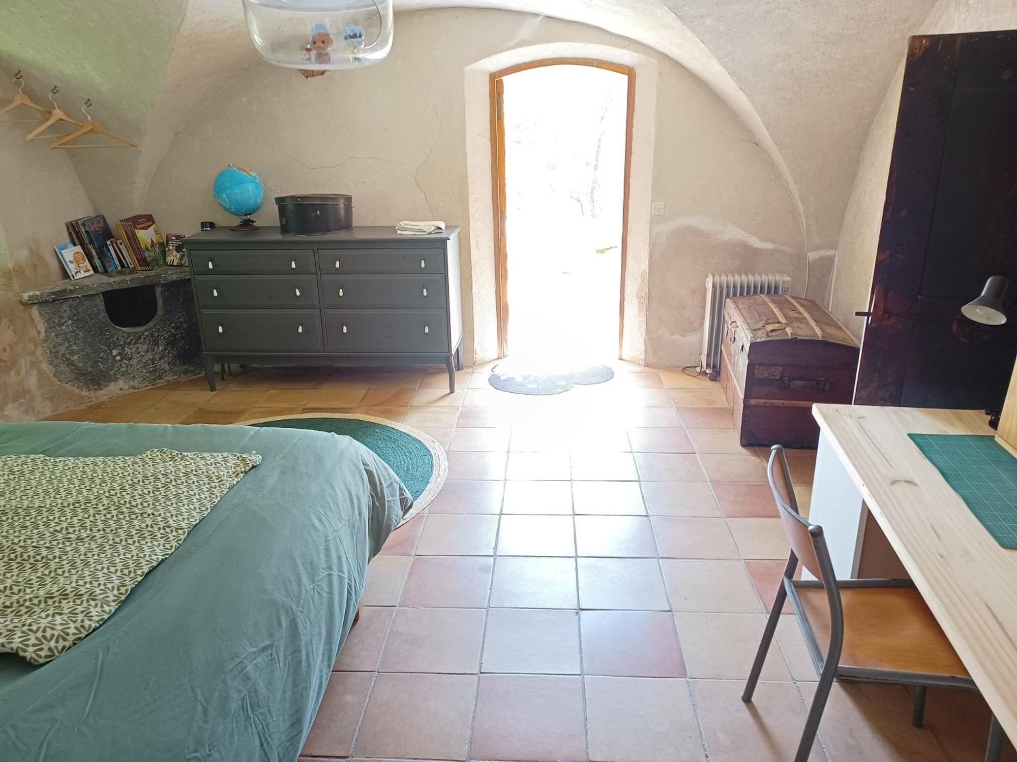 Chambre Ou Gite Dans Une Maison De Montagne - De Suzon A Zelie Entraigues  Room photo